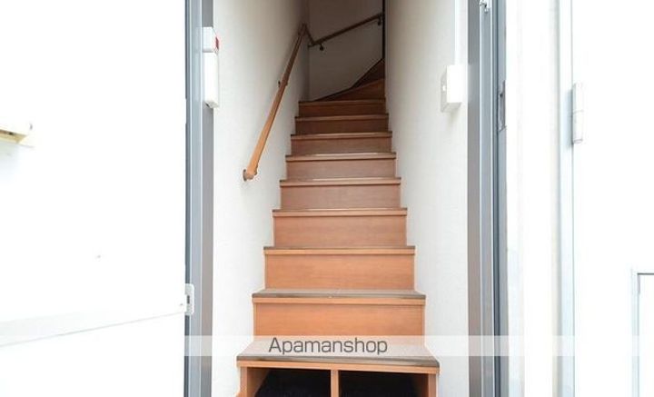 香川県高松市木太町の賃貸アパートの玄関