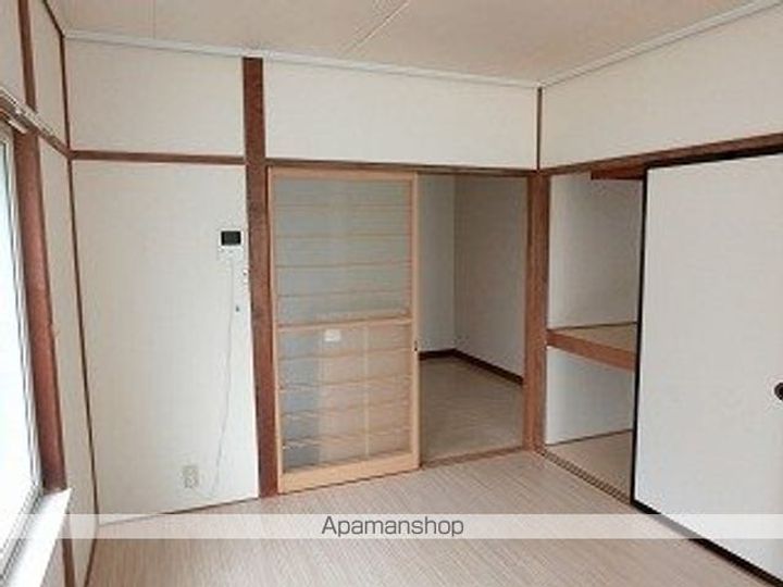 メゾン緑ヶ丘103の内装