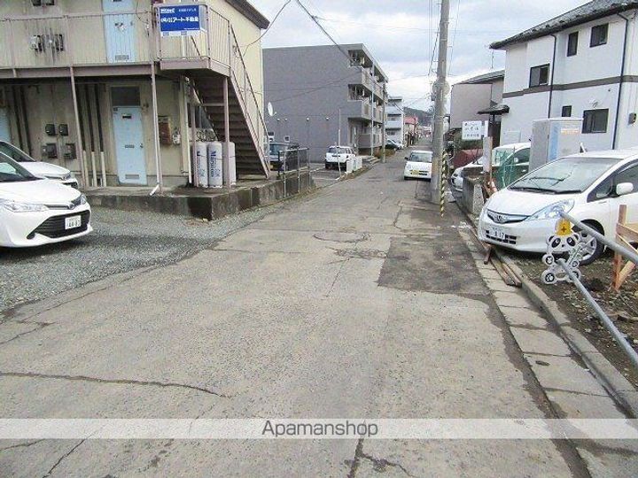 LEVARE(レヴァーレ)の周辺