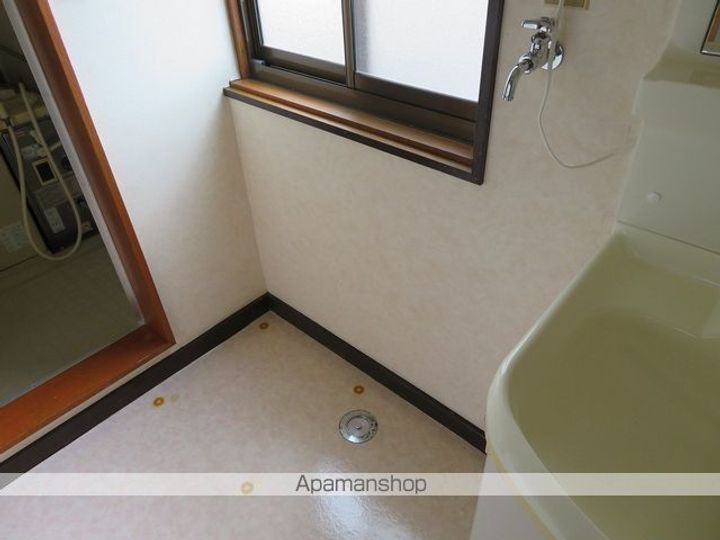 プチフローラ101の内装