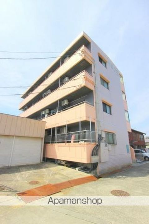 香川県高松市牟礼町原の賃貸マンションの外観