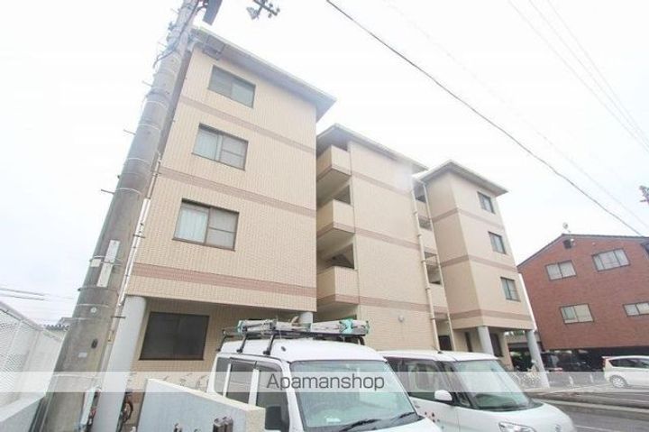 香川県高松市松縄町の賃貸マンションの外観