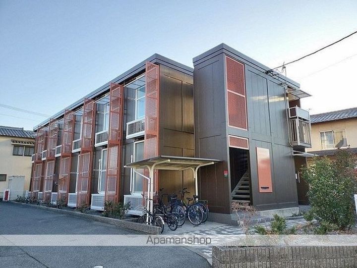 レオパレスフォレストハウス21101の外観