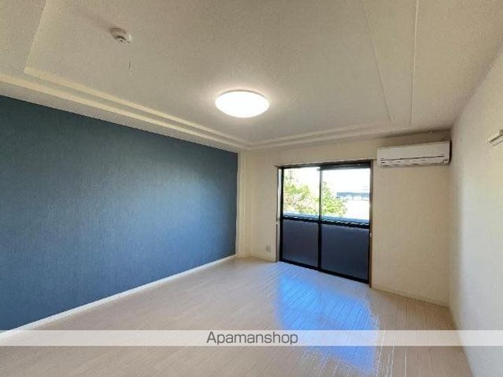 F’S COURTの内装