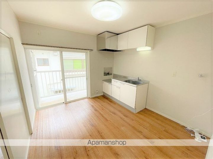 トラッドハウス102の居間