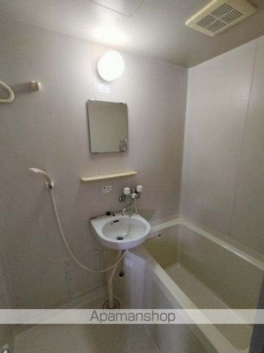 ビジゥーカシマAの風呂