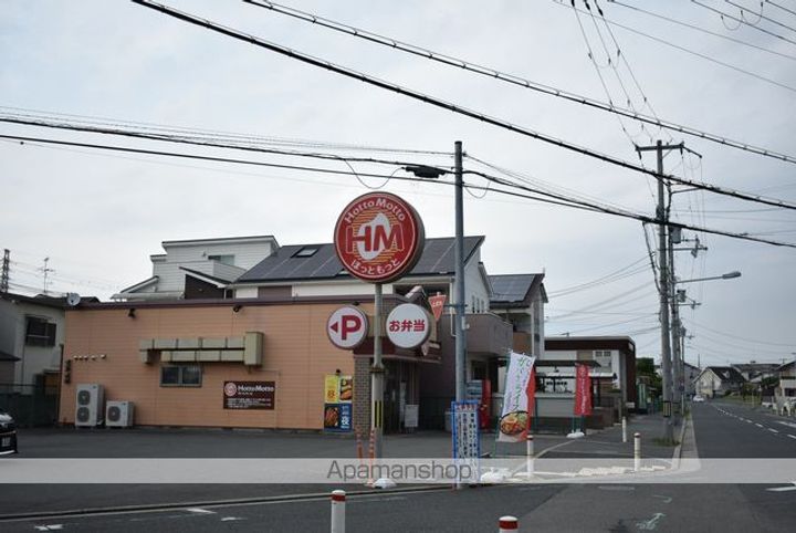 ドルフスクエアーの周辺