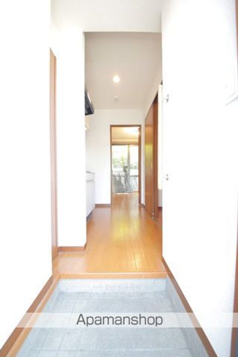 シェモアSの玄関