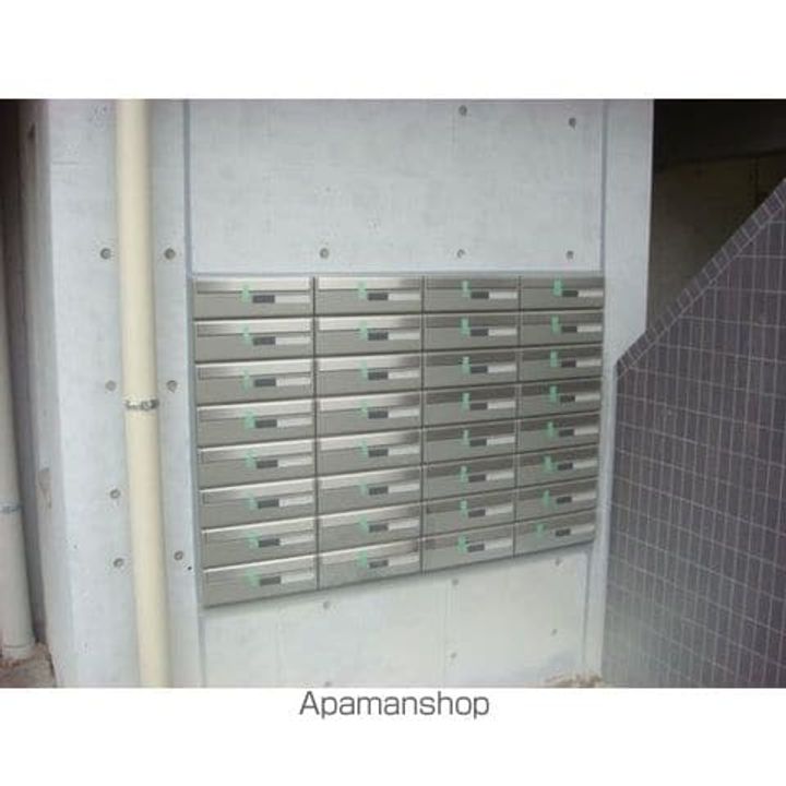 シャンブル英美404号室の周辺