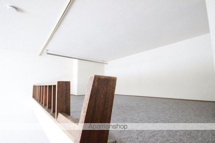 メゾネットハウス108の内装