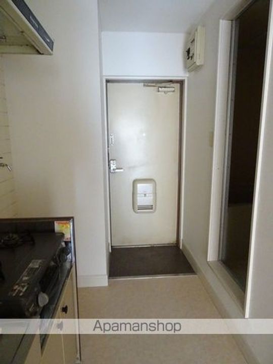 第二サンコーハイツの玄関