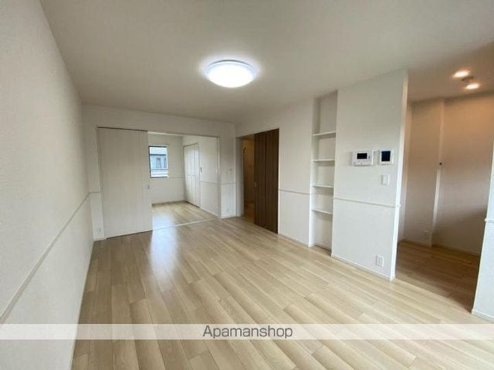 香川県高松市木太町の賃貸アパートの内装