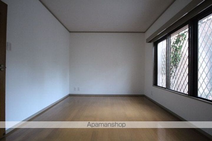 カミニートみきの居間