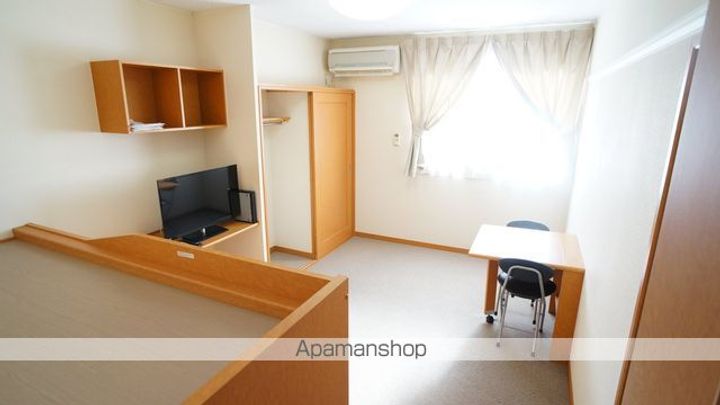 レオパレスヤマハの居間
