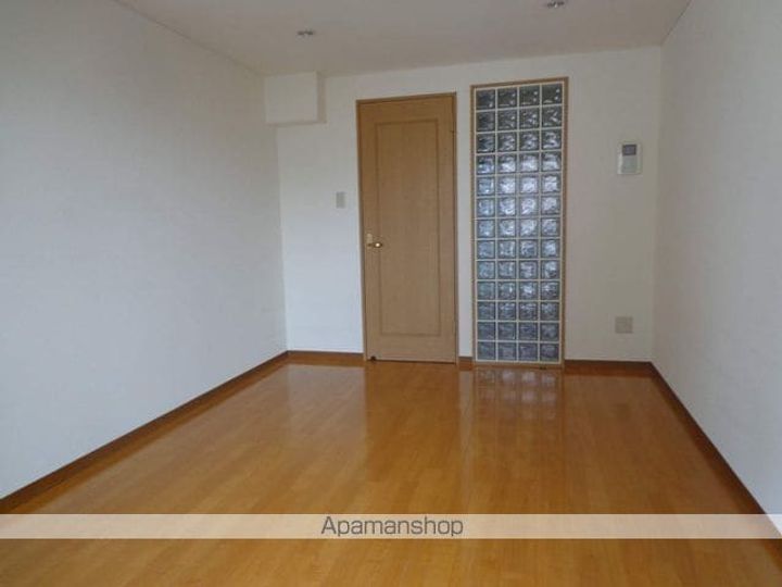 アルブル402の居間