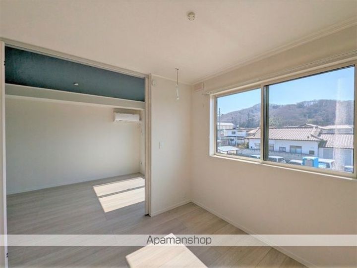 エターナル・ブライトの内装