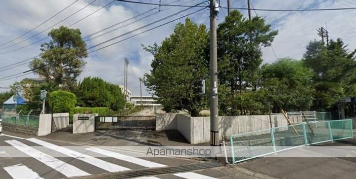 香川県高松市香川町川東上の賃貸アパートの周辺