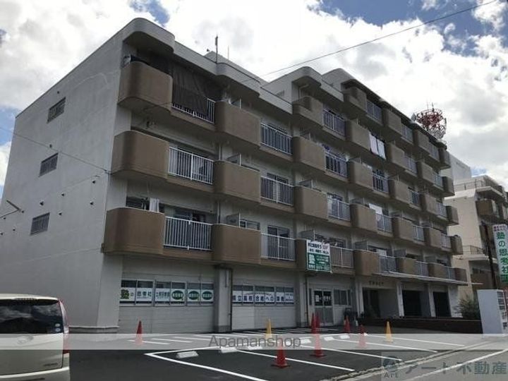 聖和ハイツ 西棟の外観