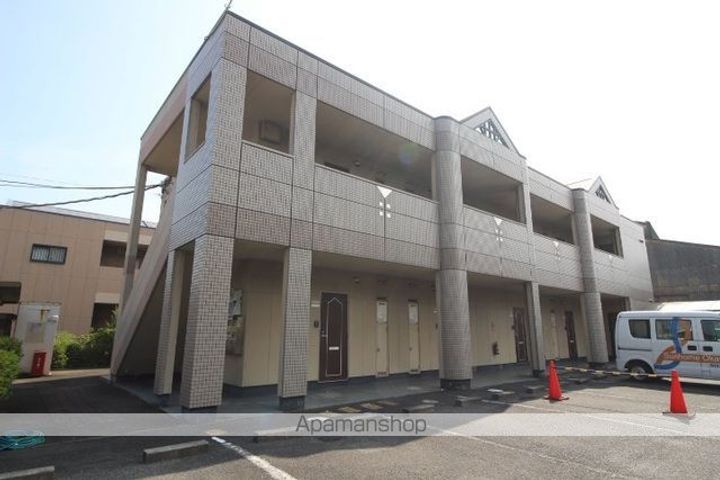 マンションアーク弐番館の外観