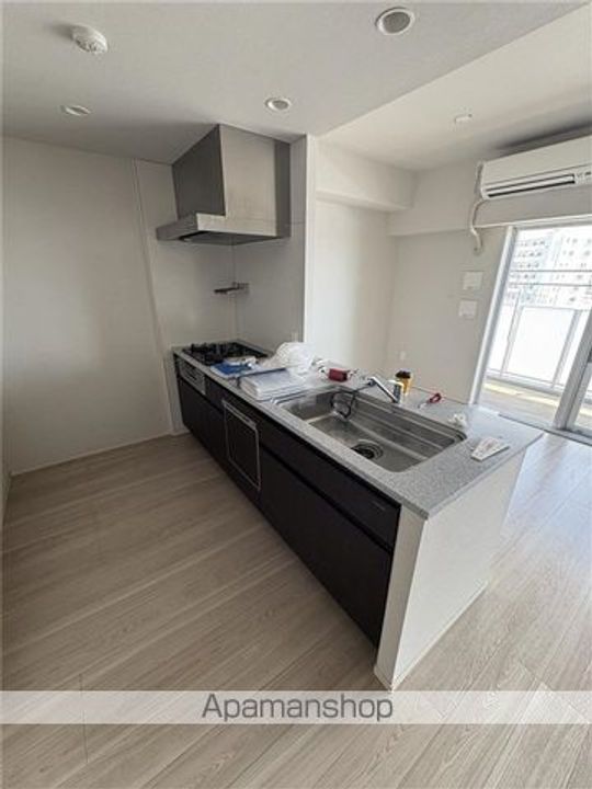 ライオンズ浦添城間グランテラス503のキッチン