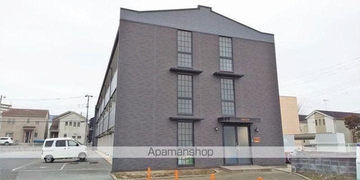 レオパレスフローラの外観