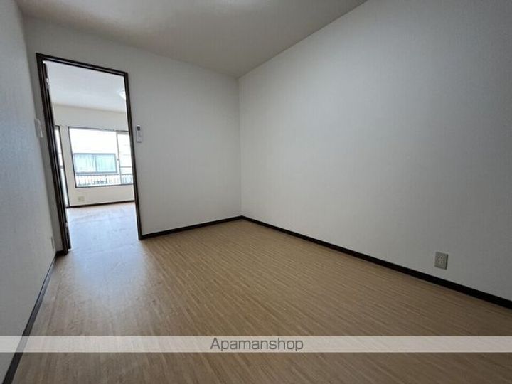 滋賀県甲賀市水口町元町の賃貸アパートの内装