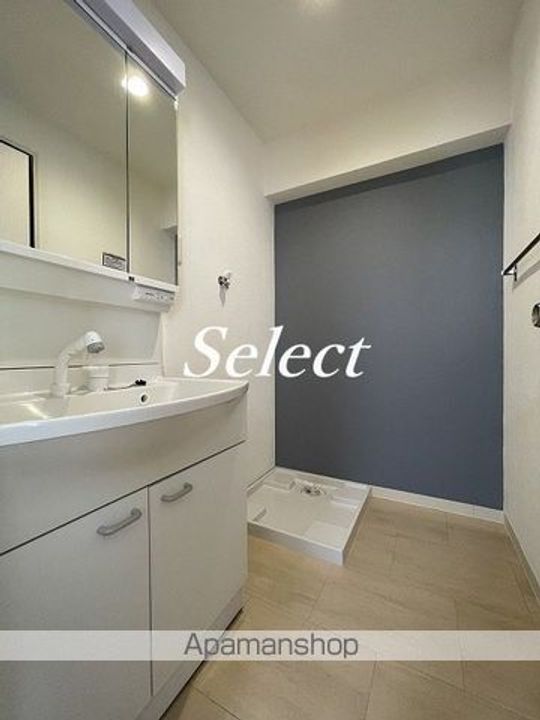 神奈川県横浜市中区宮川町3丁目の賃貸マンションの内装