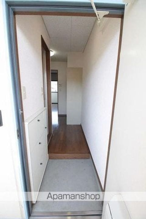 サンベルクイマイ303の玄関