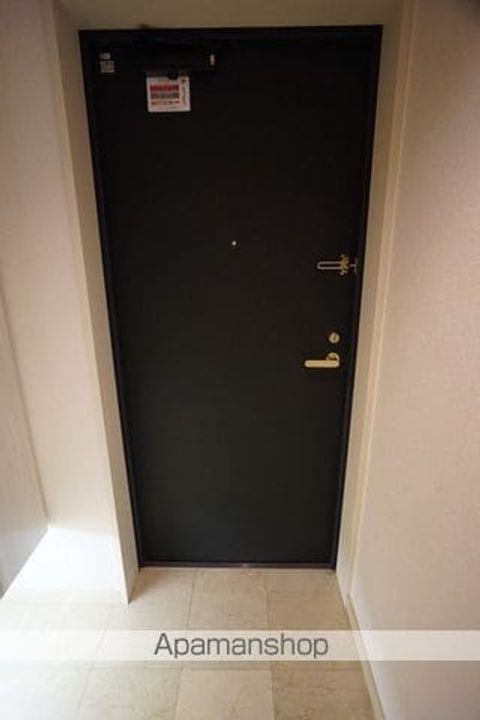 パークアクシス四谷ステージの玄関