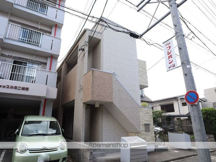 ハーモニーテラス松園の外観