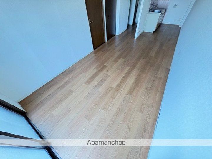 パークサイドA102の居間