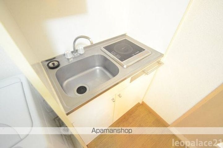 レオパレス新開のキッチン