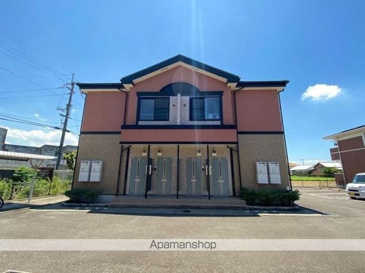 香川県高松市一宮町の賃貸アパートの外観