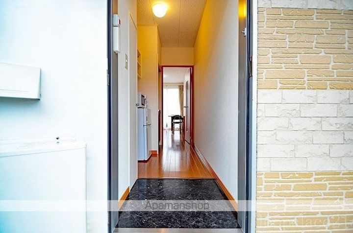 レオパレスHYTⅡの玄関