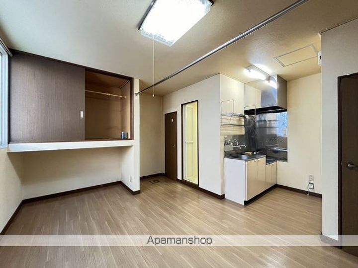 シャイン8103の内装