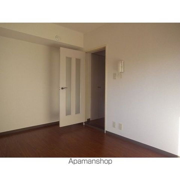 リーセントパレス神木本町の居間