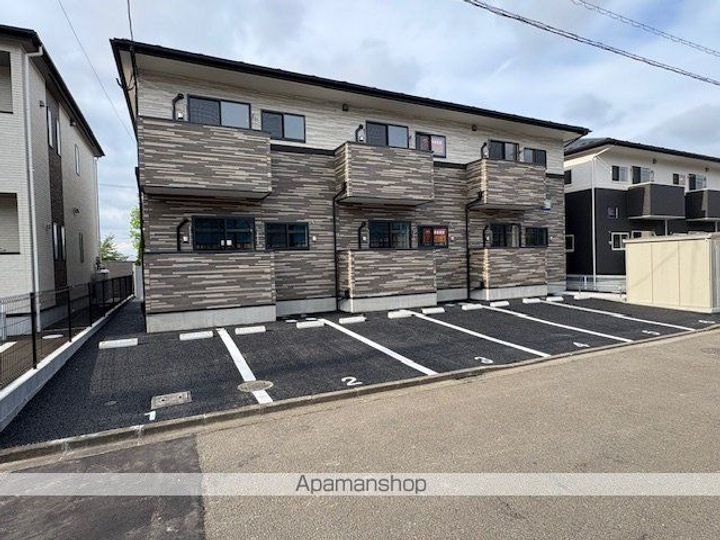 宮城県仙台市青葉区栗生7丁目の賃貸アパートの外観