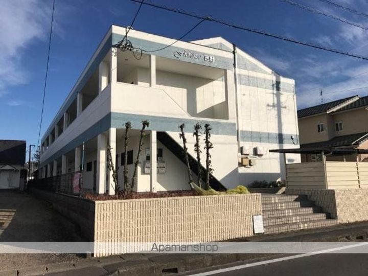 岐阜県各務原市蘇原吉野町3丁目の賃貸アパートの外観
