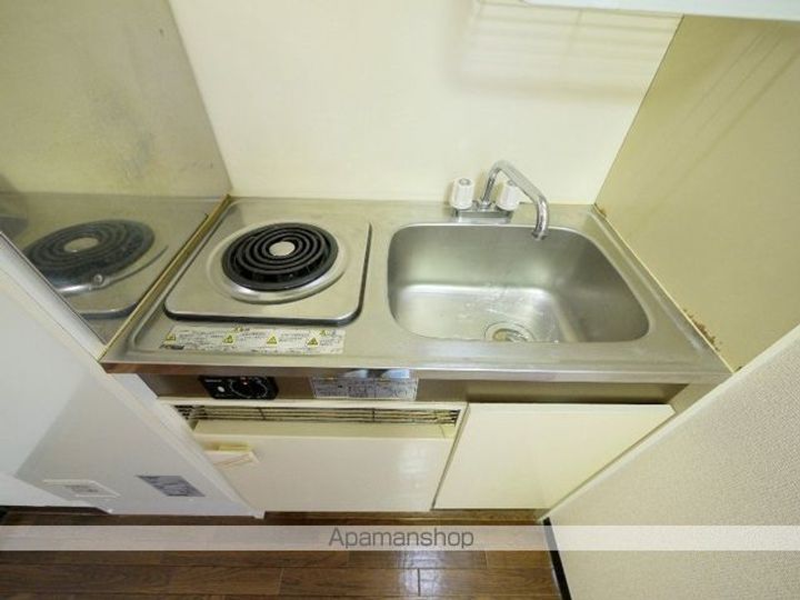 愛知県名古屋市瑞穂区神前町2丁目の賃貸マンションのキッチン