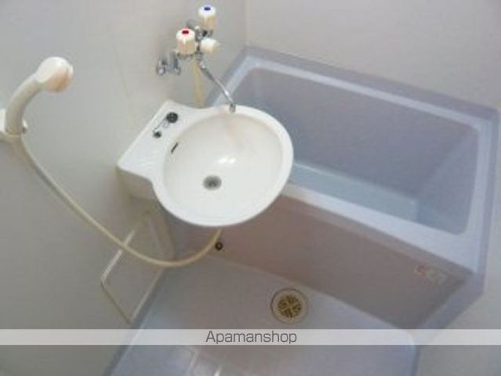 レオパレスラーク取手の風呂