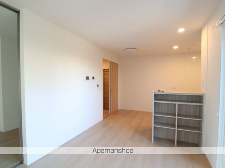 東京都福生市加美平2丁目の賃貸アパートの内装