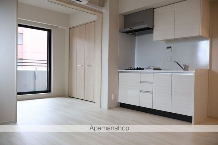 レジディア仙台北四番丁プレイスの居間