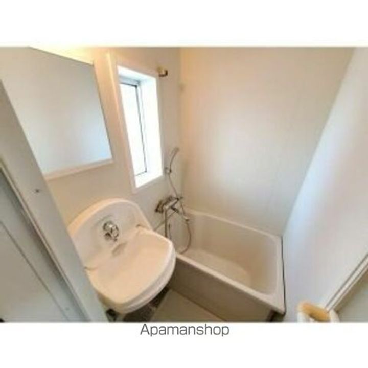 ナビオ杁中4Cの風呂