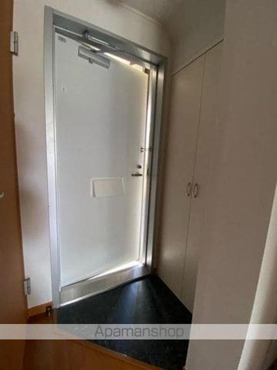 ラポール仏生山の玄関