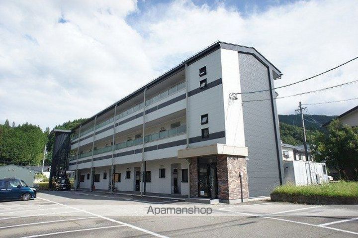 Iマンション2の外観