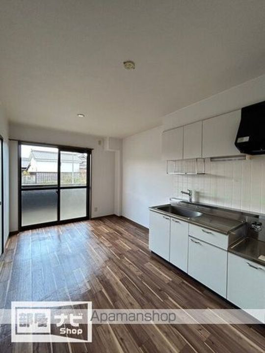 フォブール本大の内装