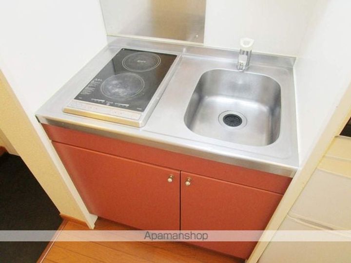 レオパレスエグランティーヌのキッチン