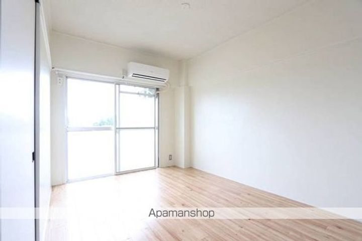 ビレッジハウス袋原2号棟の居間