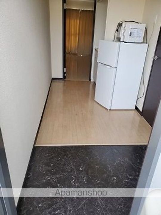 レオネクスト高針荒田Ⅱ203の玄関