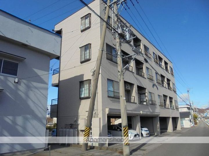 リヴェール入船の外観